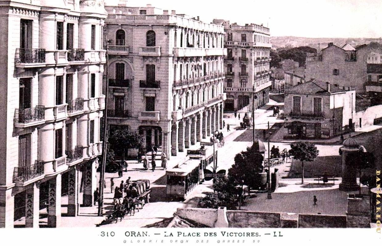 Oran - Place des Victoires 3.jpg